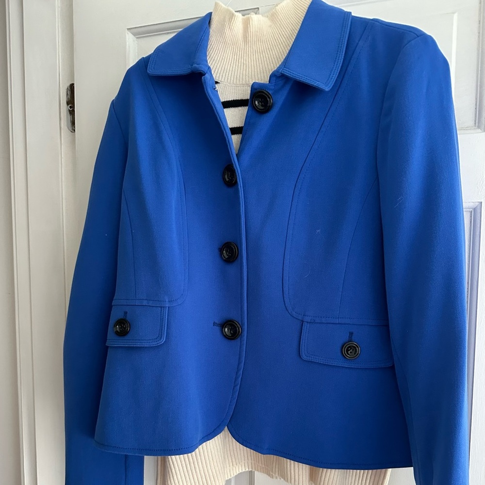 Beautiful woman’s jacket size Large